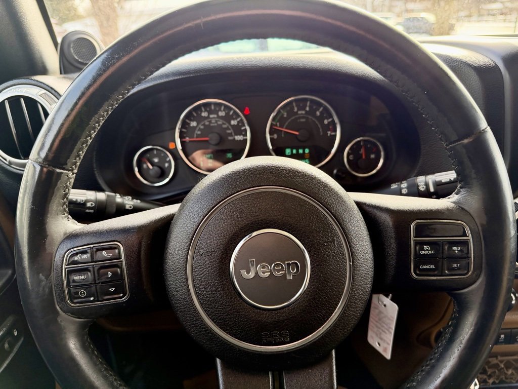 Used 2013 Jeep Wrangler Unlimited Sahara w/ Dual Top Group image 28