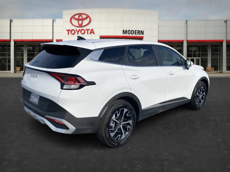 Used 2025 Kia Sportage EX image 5