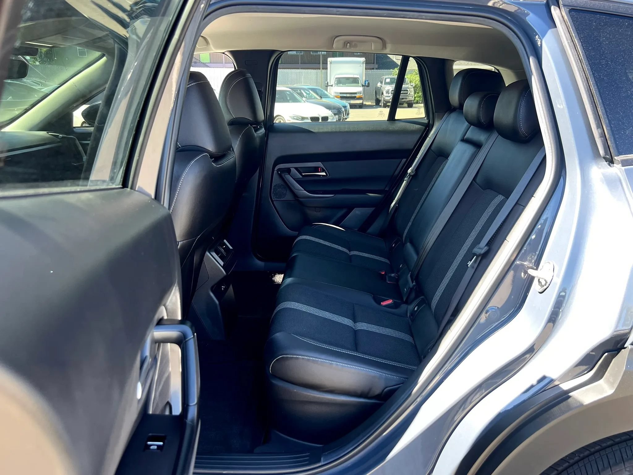Used 2025 MAZDA CX-50 2.5 Hybrid w/ Weather Package AWD/4WD image 13