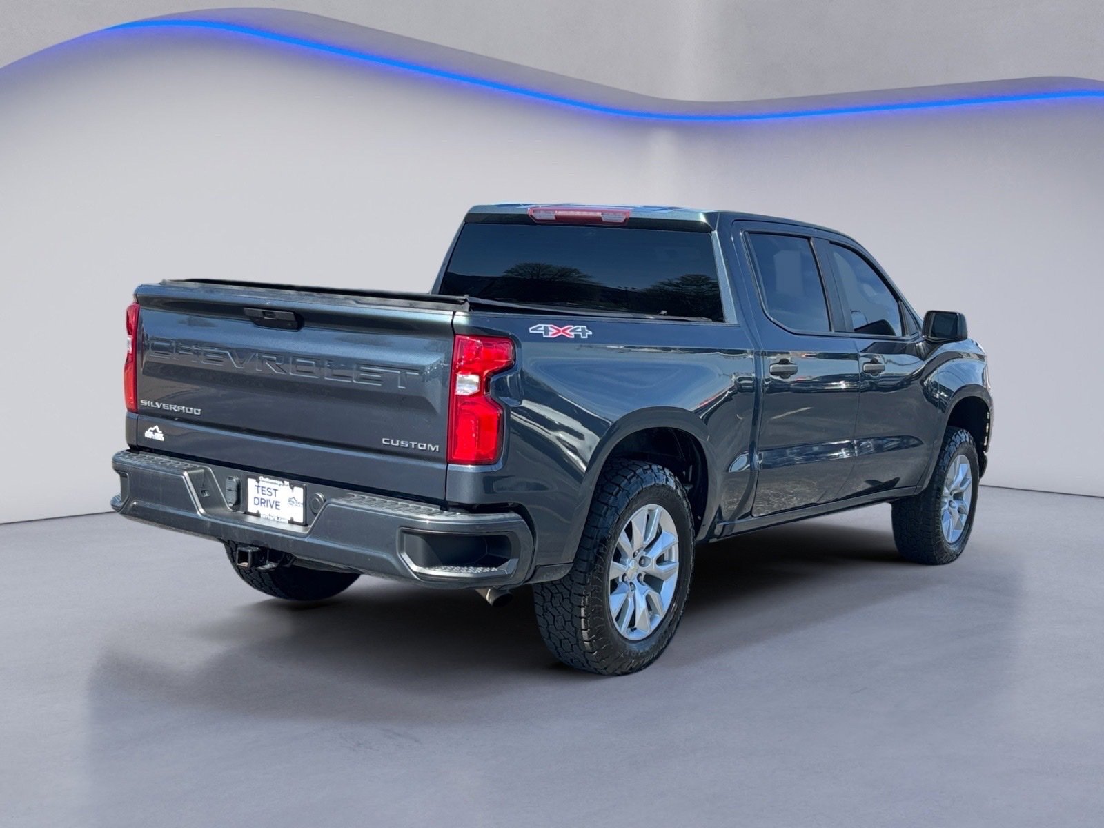 Used 2021 Chevrolet Silverado 1500 Custom image 3