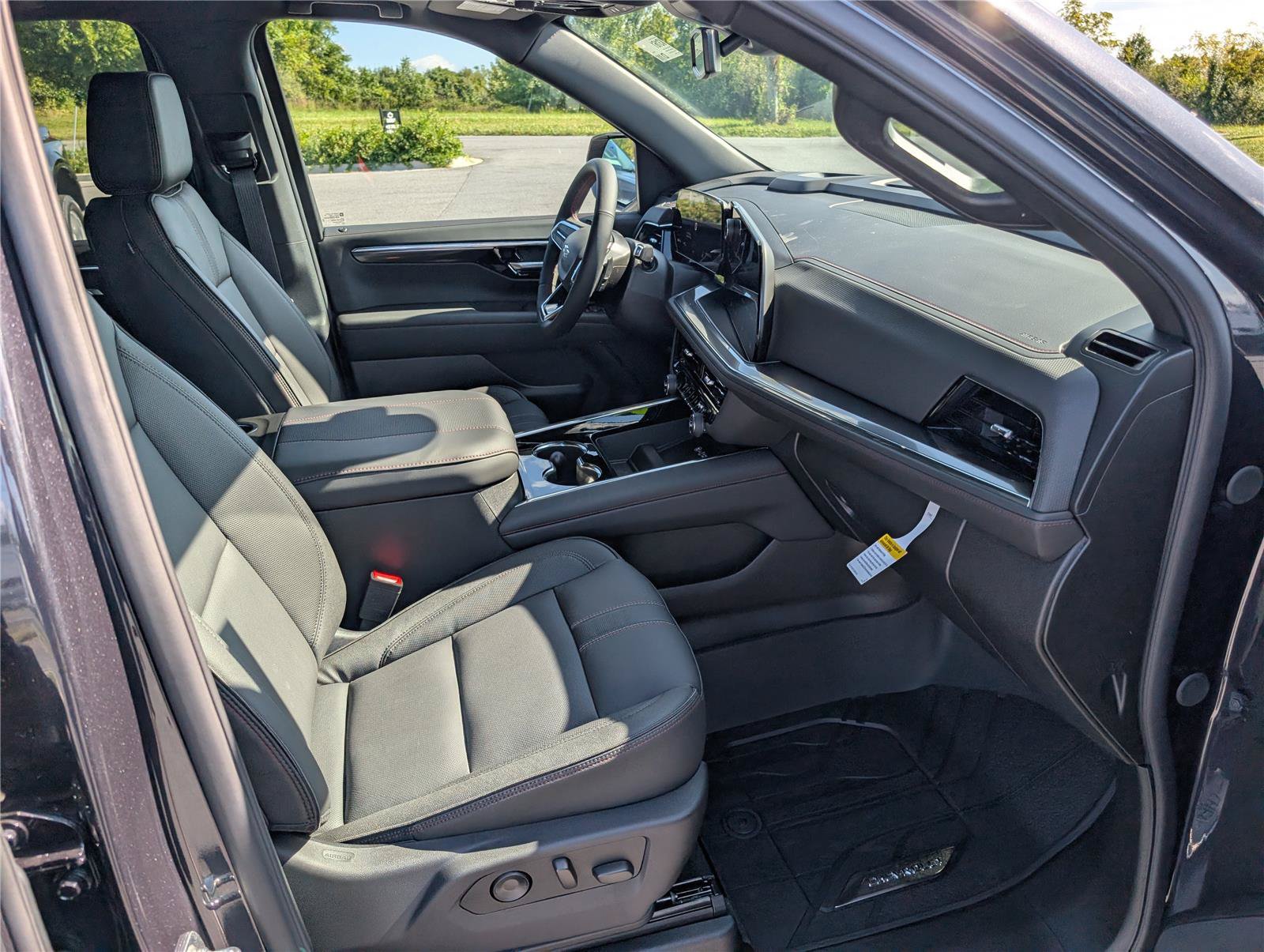 New 2026 Chevrolet Tahoe RST w/ Comfort Package AWD/4WD image 7