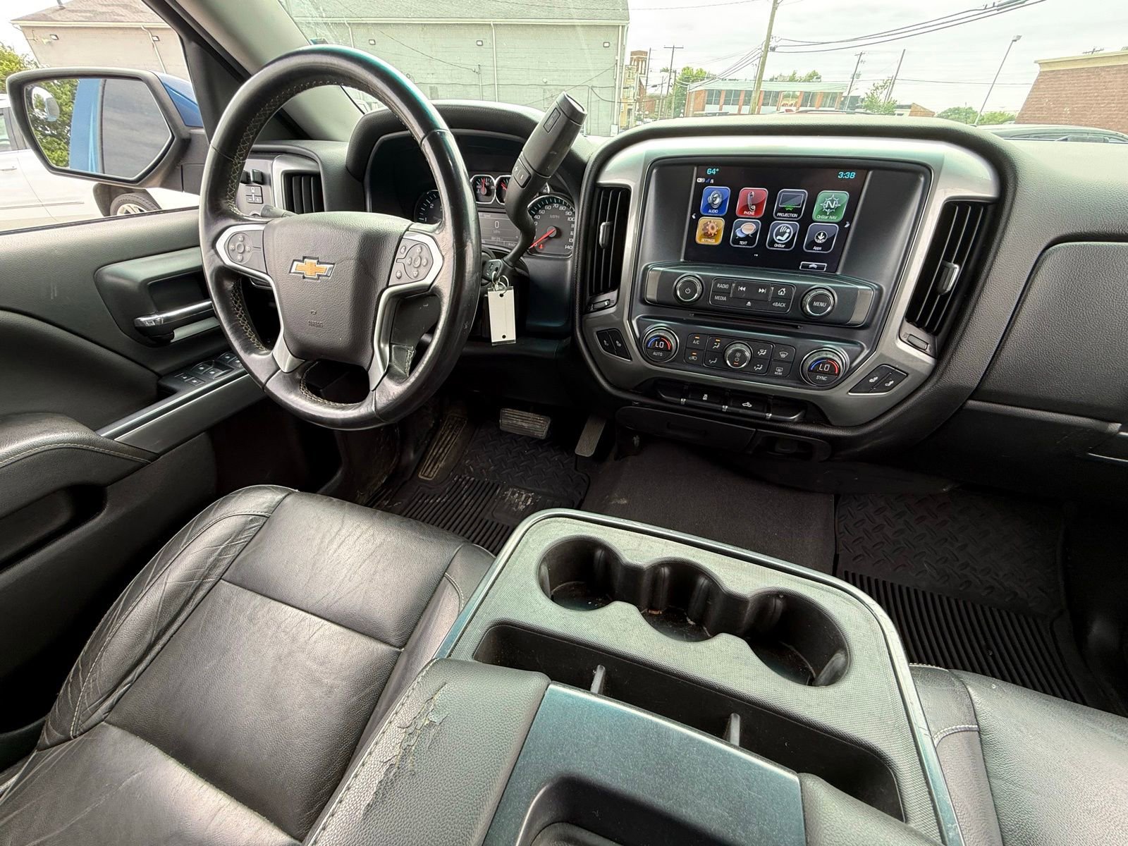 Used 2018 Chevrolet Silverado 1500 LT w/ All Star Edition AWD/4WD image 3