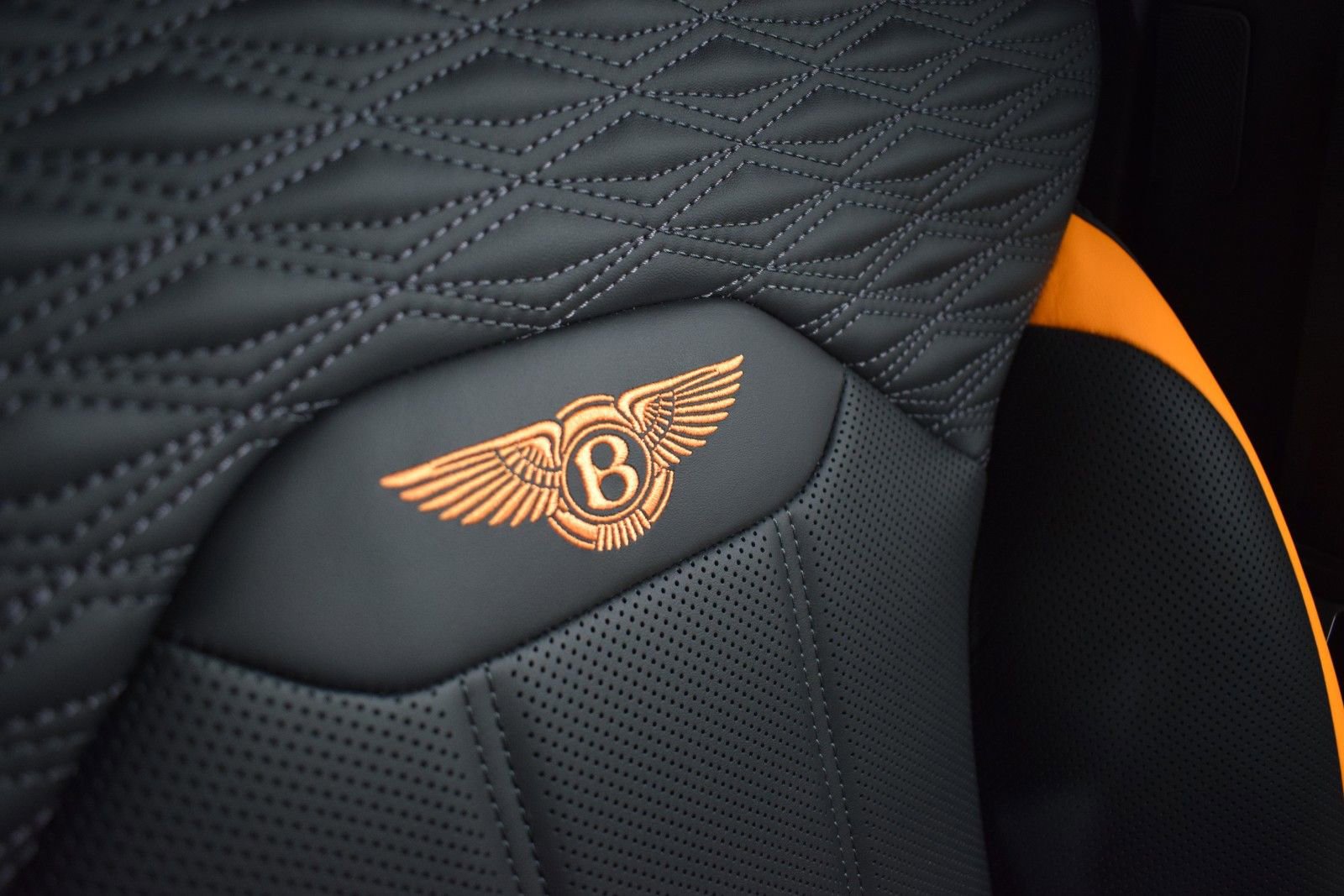 New 2026 Bentley Bentayga Speed AWD/4WD image 38