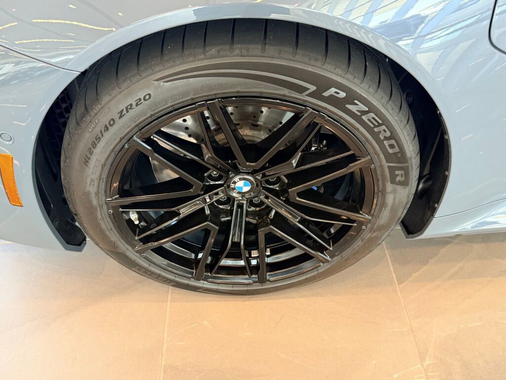 Used 2026 BMW M5 w/ Carbon Package image 6