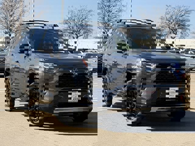 Used 2023 Toyota RAV4 XSE image 2