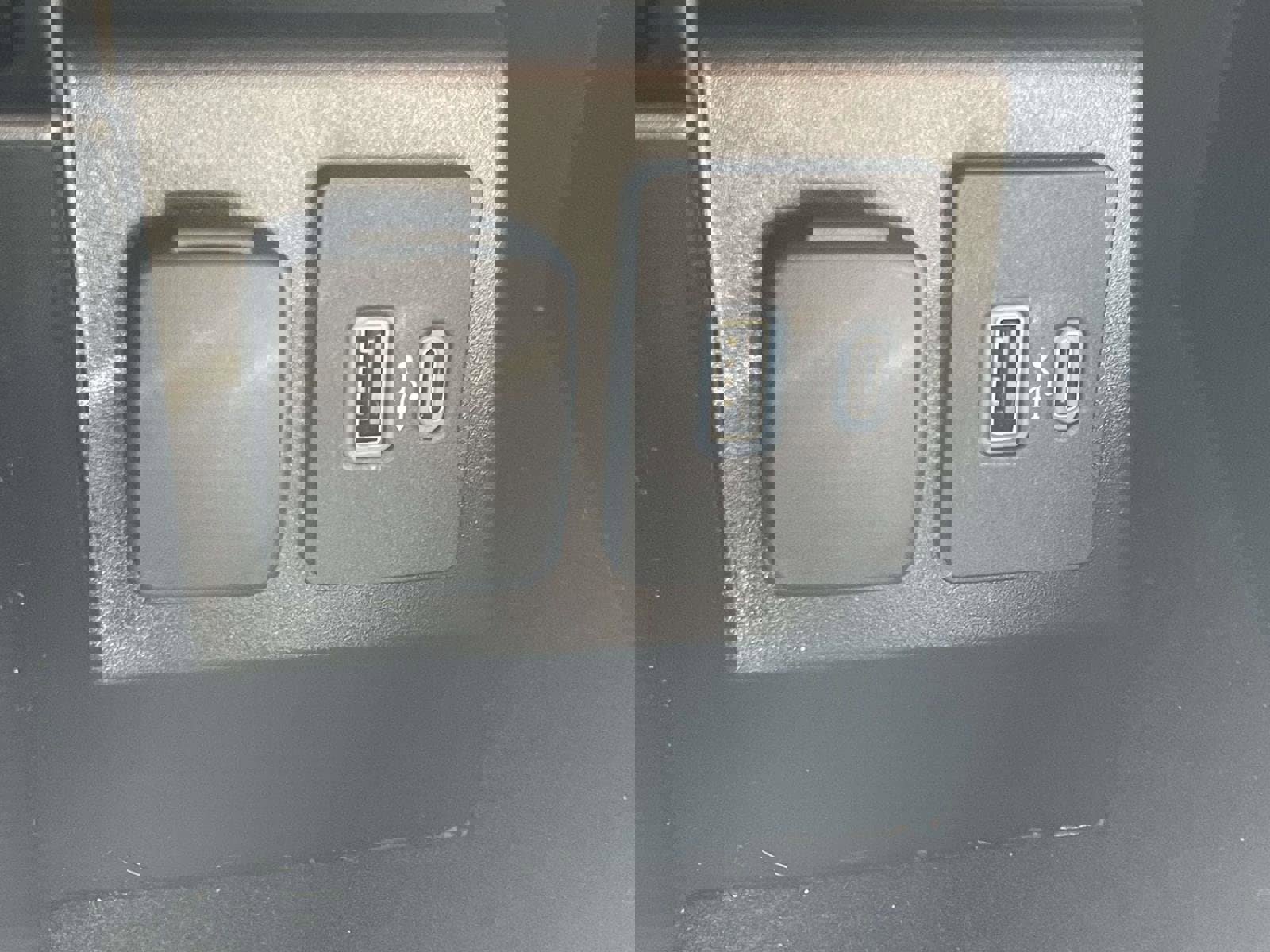 Used 2022 Ford Explorer XLT w/ Equipment Group 202A image 19