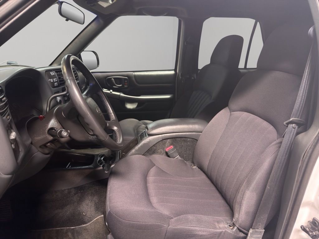 Used 2003 Chevrolet Blazer LS w/ Preferred Equipment Group image 8