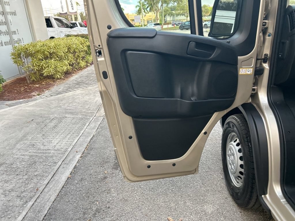 New 2026 RAM ProMaster 2500 w/ Premium Convenience Group FWD image 31