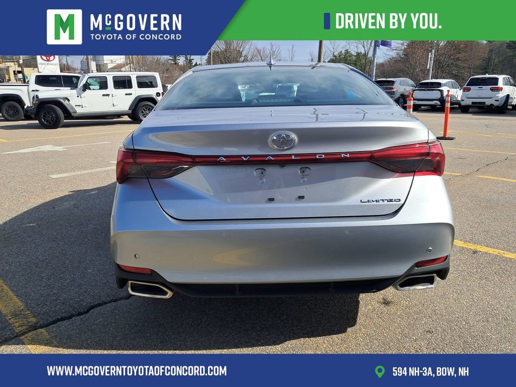 Used 2019 Toyota Avalon Limited w/ Advanced Safety Package image 3
