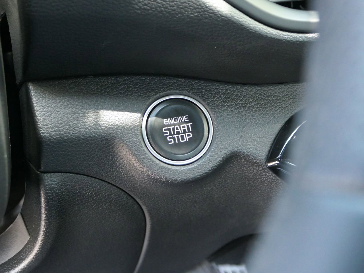 Used 2023 Kia Forte GT-Line w/ GT-Line Premium Package FWD image 17