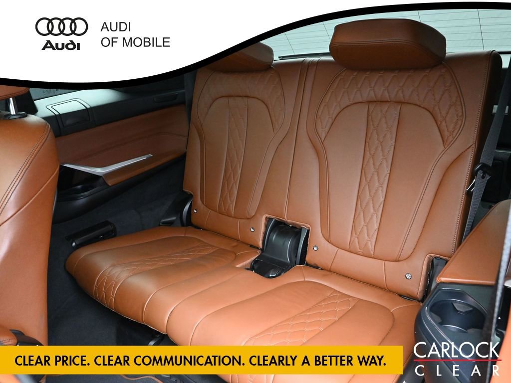 Used 2023 BMW X7 M60i image 13