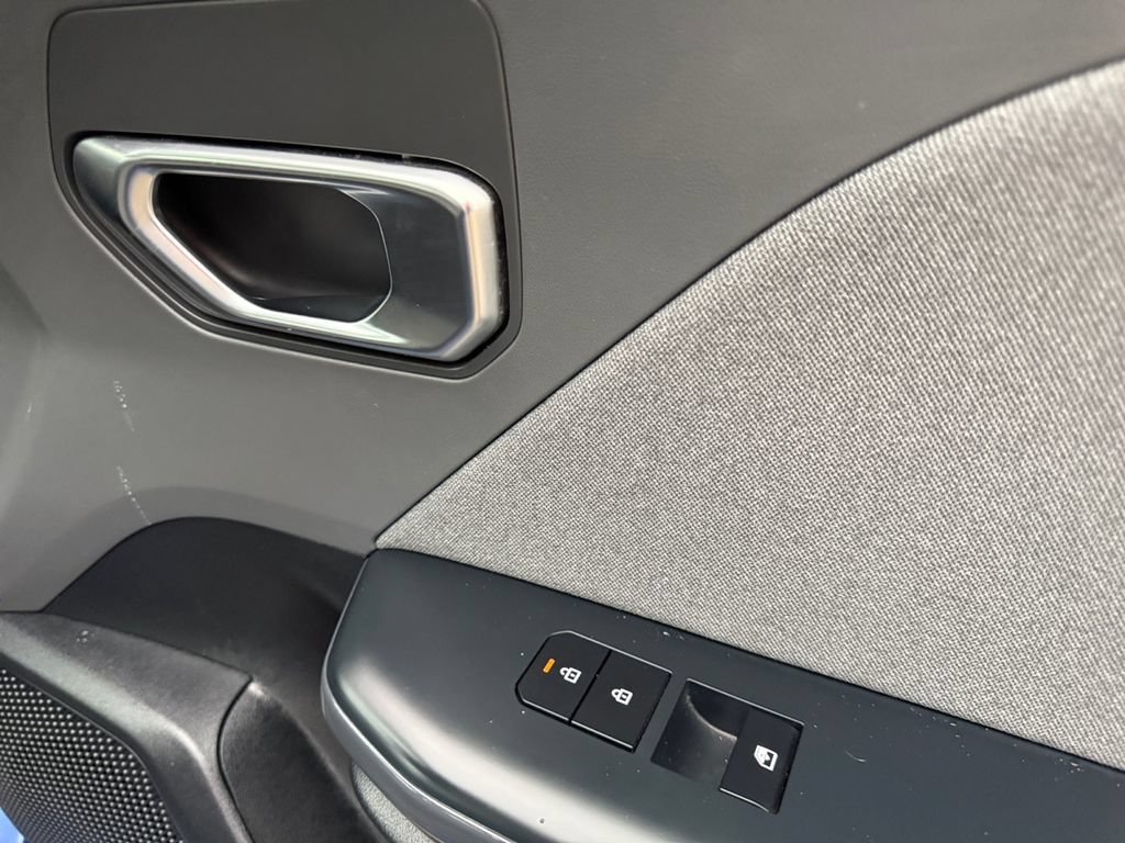 Used 2025 Kia K4 EX FWD image 40