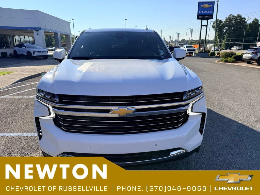 Used 2022 Chevrolet Suburban LT RWD image 21