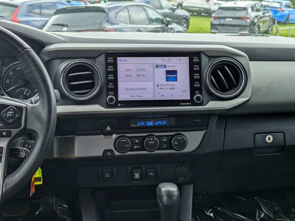 Used 2021 Toyota Tacoma SR5 RWD image 18