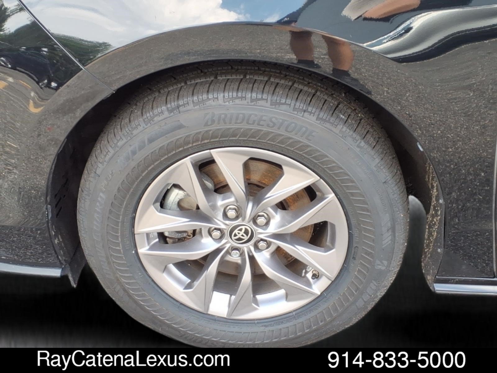 Used 2021 Toyota Sienna XLE w/ XLE Plus Package AWD/4WD image 8