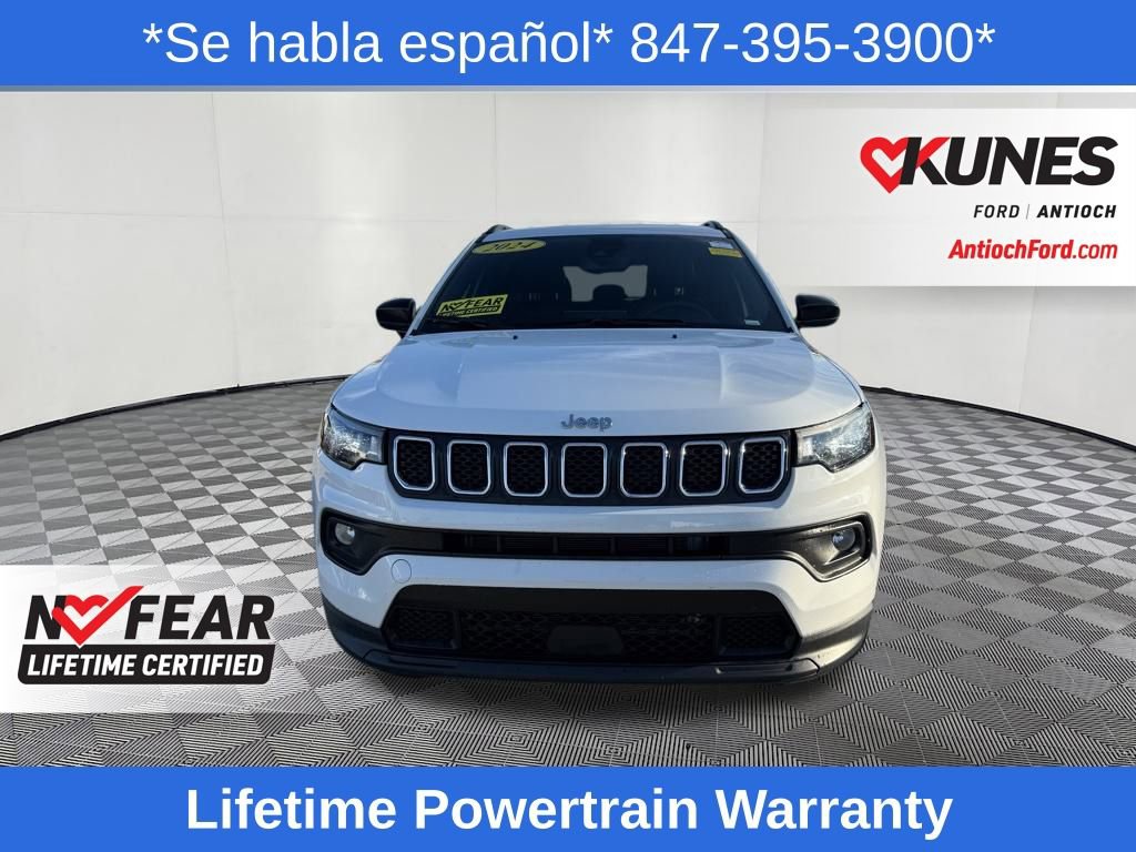 Used 2024 Jeep Compass Latitude image 8