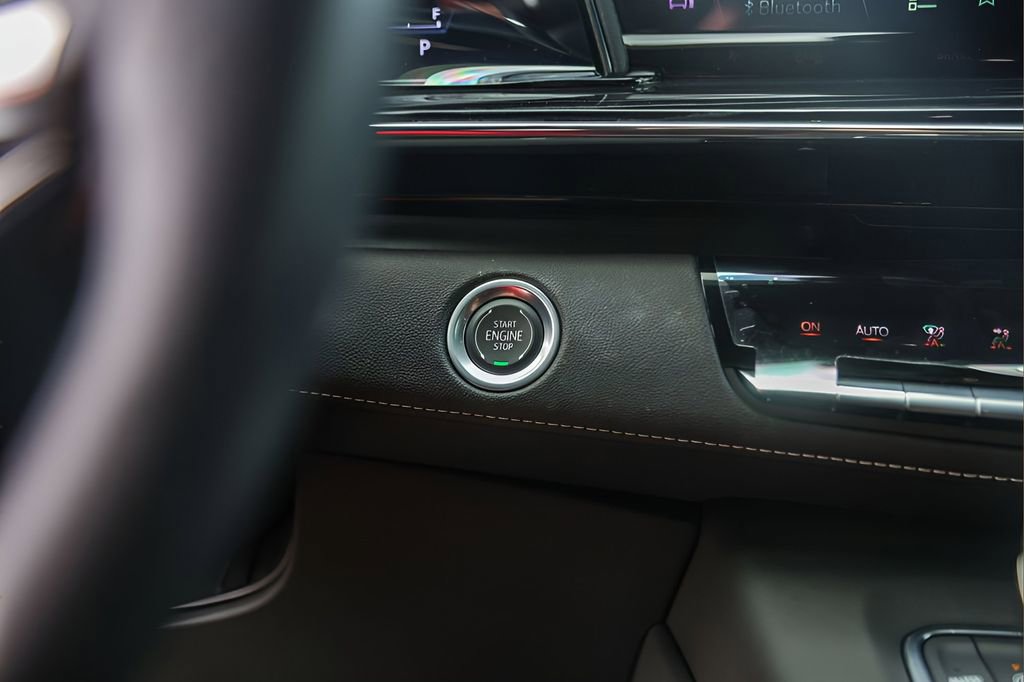 Used 2024 Cadillac Escalade Sport w/ Touring Package image 21