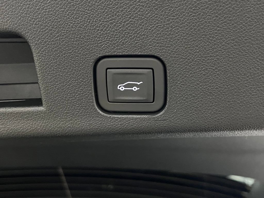 New 2026 Buick Enclave Preferred w/ LPO, Floor Liner Package AWD/4WD image 40