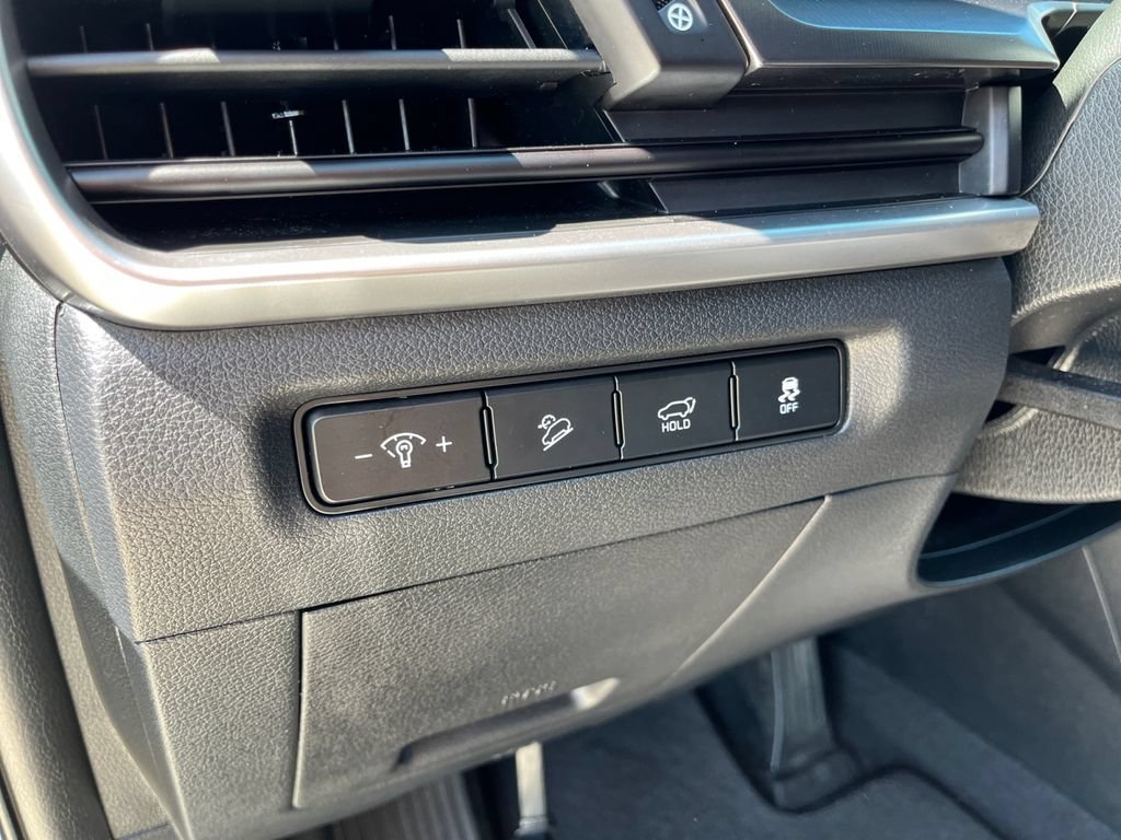 Used 2025 Kia Telluride S AWD/4WD image 25