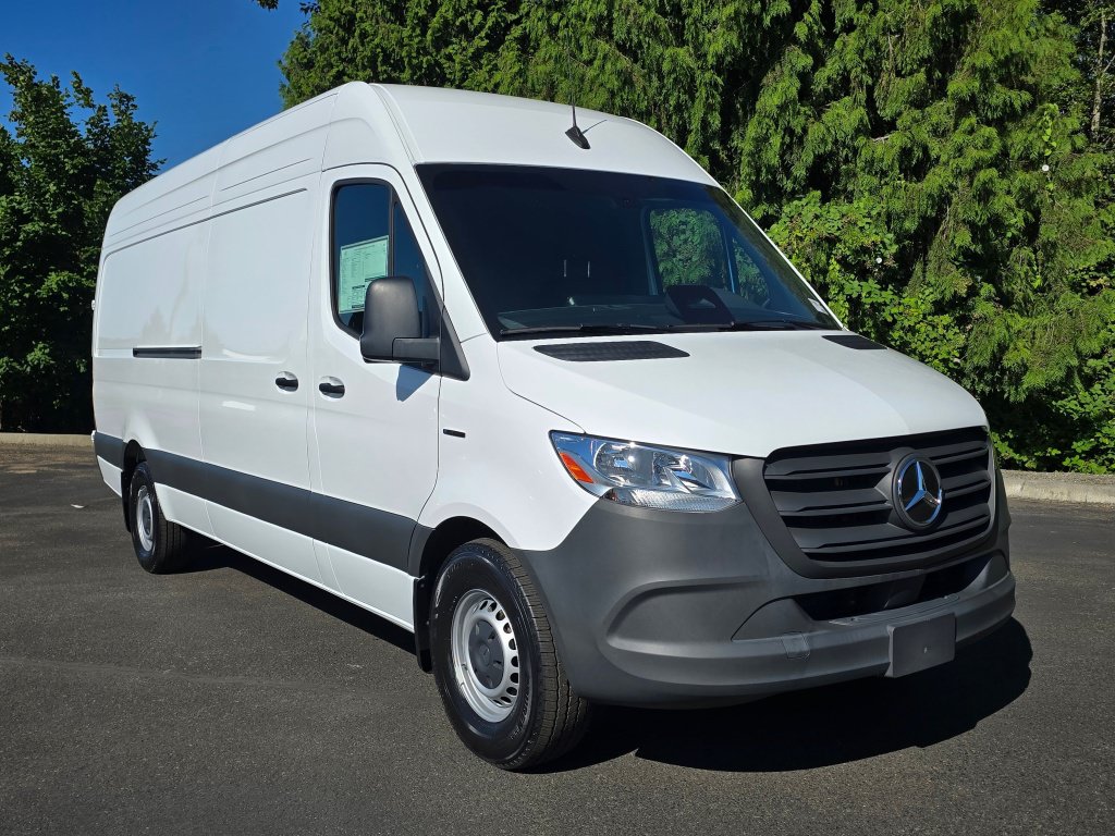 New 2025 Mercedes-Benz eSprinter 170 Cargo image 8