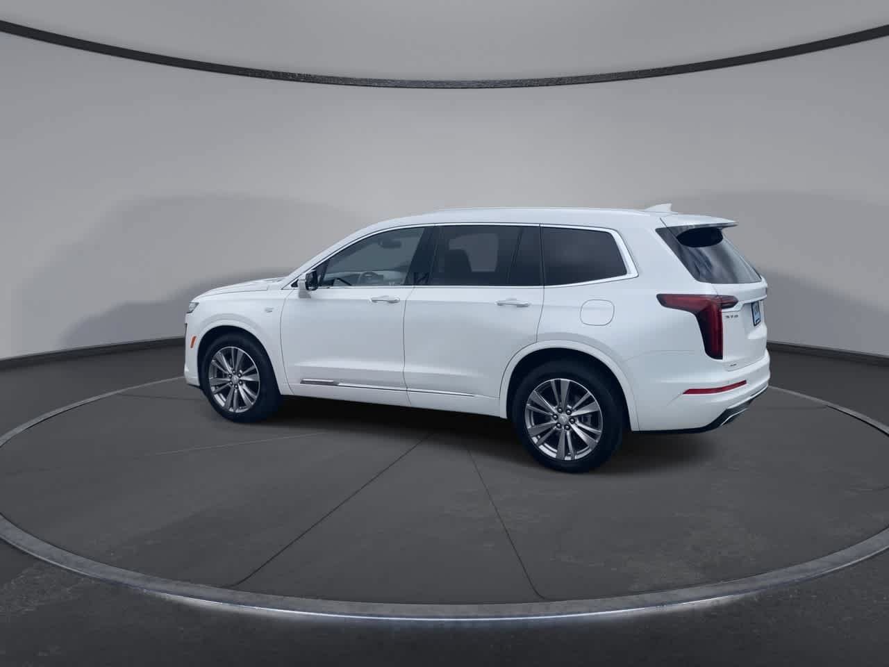 Used 2023 Cadillac XT6 Premium Luxury AWD/4WD image 7