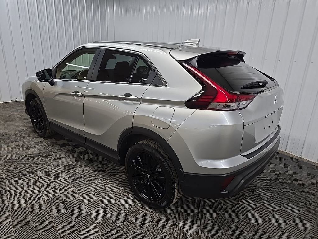 Used 2024 Mitsubishi Eclipse Cross LE AWD/4WD image 9