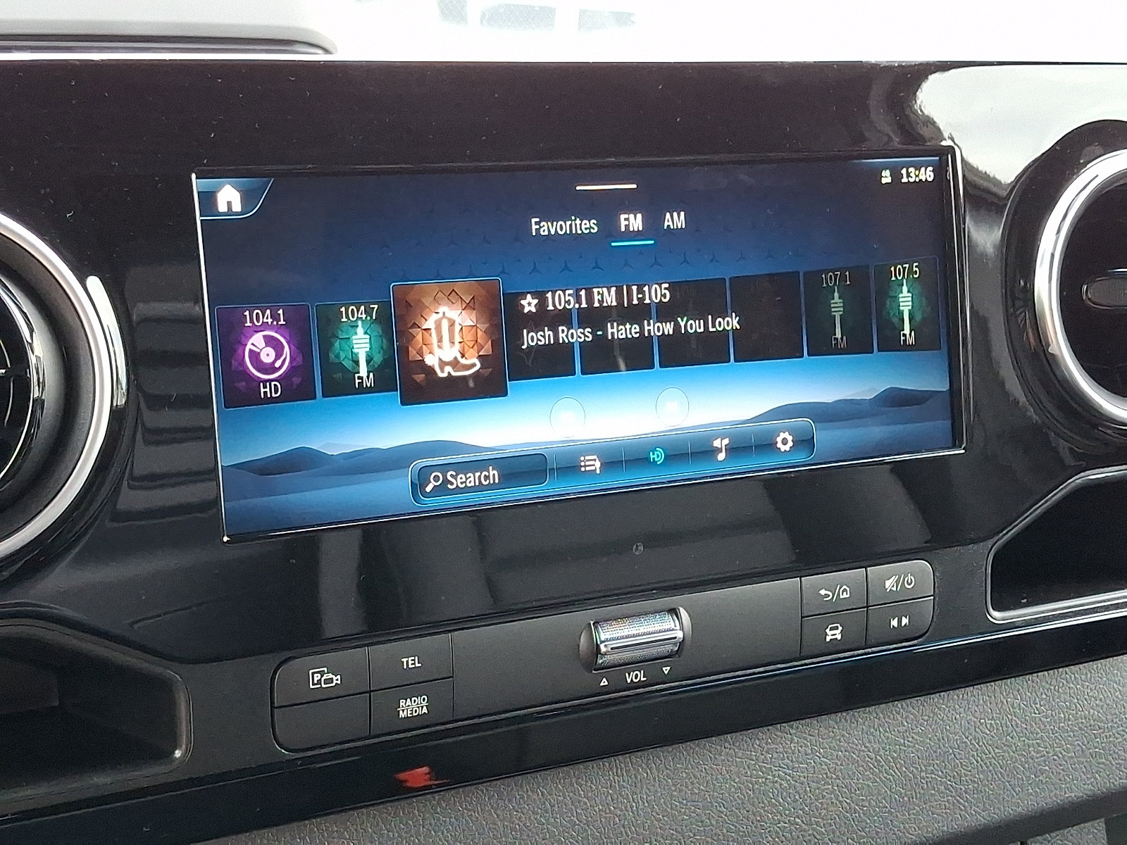 Used 2025 Mercedes-Benz Sprinter 2500 image 18