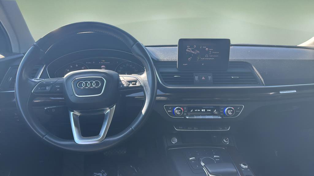 Used 2019 Audi Q5 2.0T Premium w/ Convenience Package AWD/4WD image 9