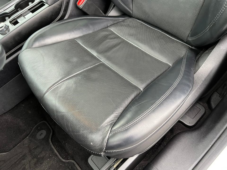 Used 2022 Lincoln Corsair AWD w/ Premium Package image 11