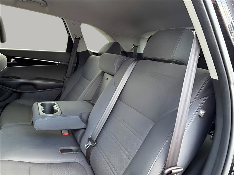 Used 2020 Kia Sorento FWD V6 image 23