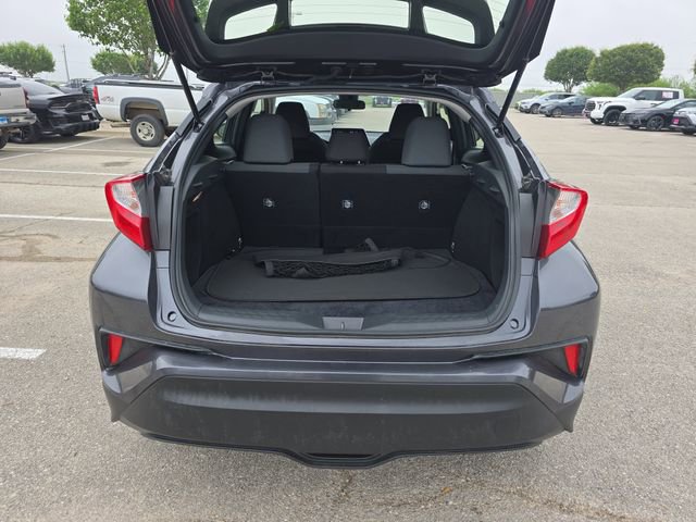 Used 2021 Toyota C-HR LE FWD image 13