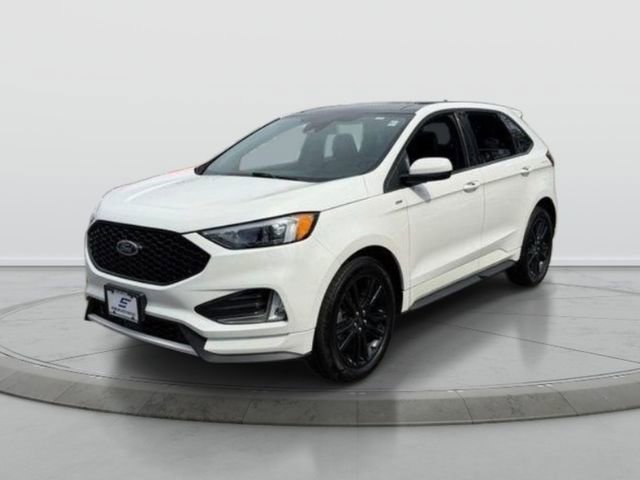 Used 2022 Ford Edge ST-Line image 3
