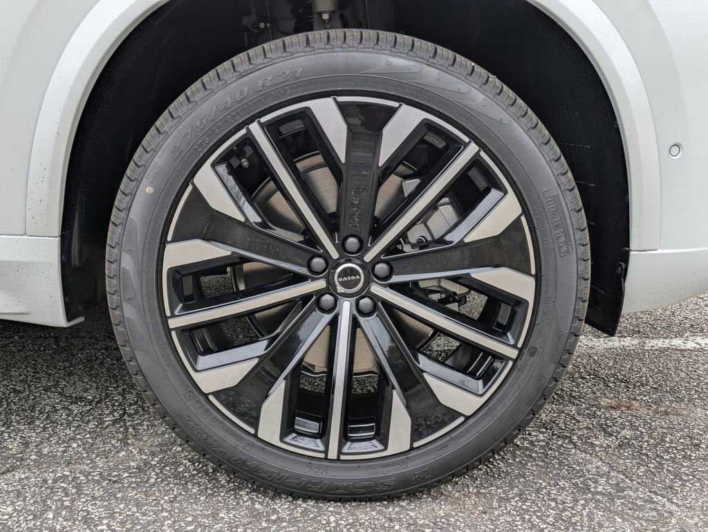 New 2026 Volvo XC90 B6 Ultra image 11