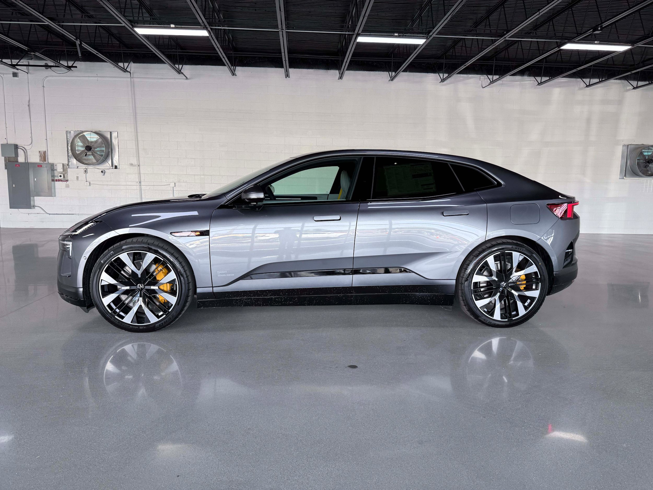New 2026 Polestar Polestar 4 w/ Performance Pack AWD/4WD image 3