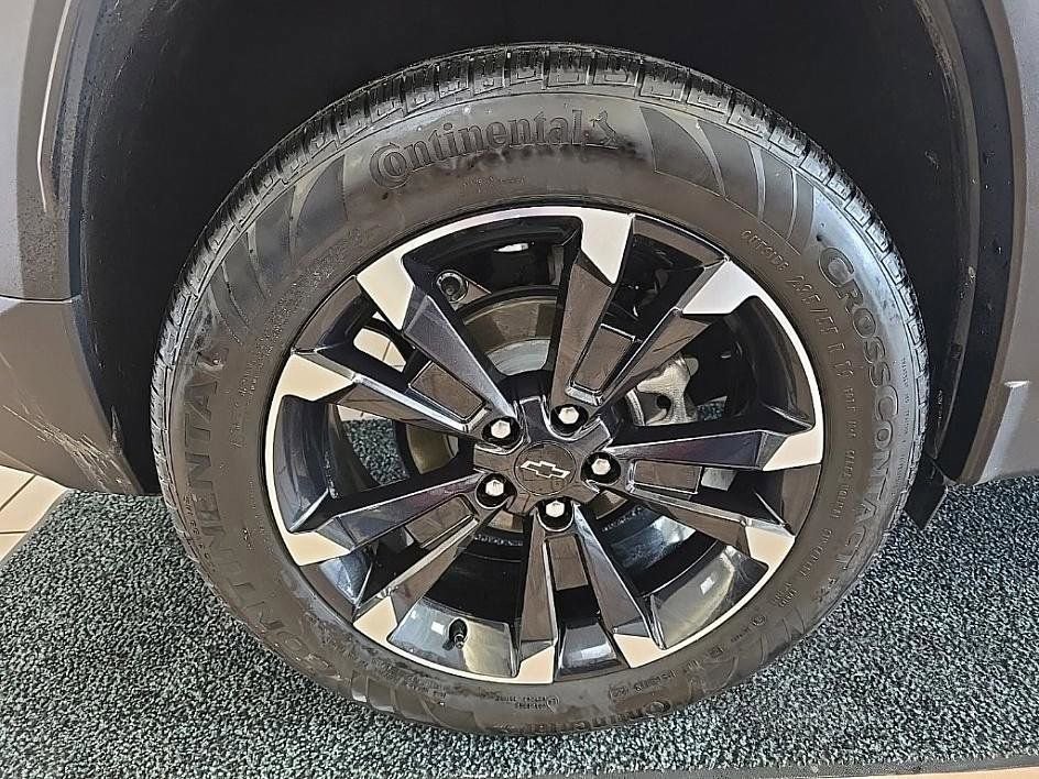 Used 2025 Chevrolet Equinox RS w/ Safety and Technology Package image 38