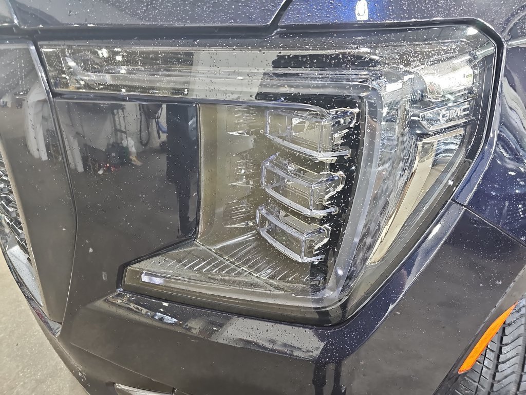Certified 2023 GMC Yukon XL Denali Ultimate w/ LPO, Floor Liner Package AWD/4WD image 39
