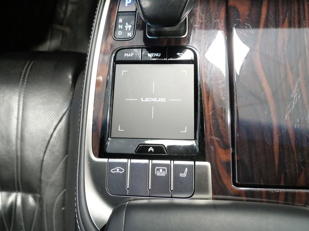Used 2019 Lexus LS 500 AWD w/ Interior Upgrade Package image 34