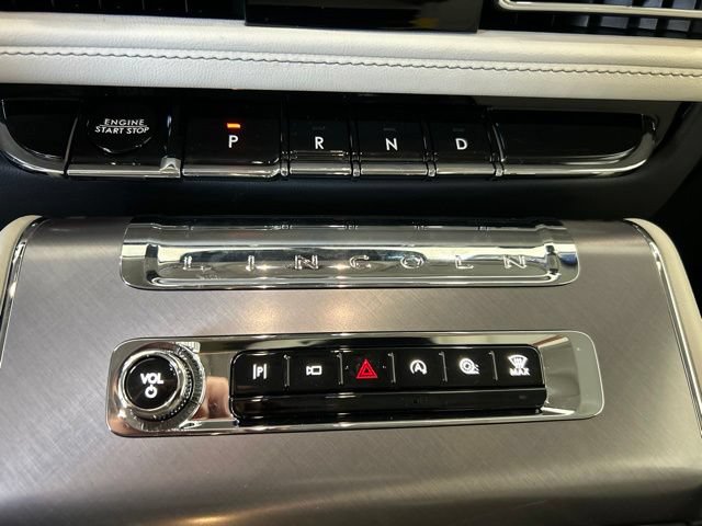New 2026 Lincoln Aviator AWD image 15
