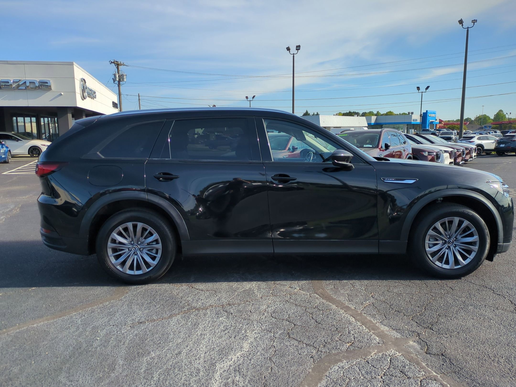 Certified 2024 MAZDA CX-90 Plug-In Hybrid w/ Preferred image 4