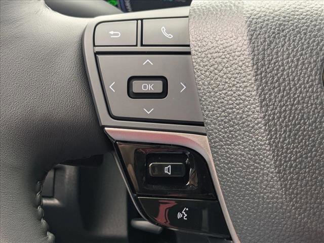 Used 2026 Toyota Camry XSE FWD image 10