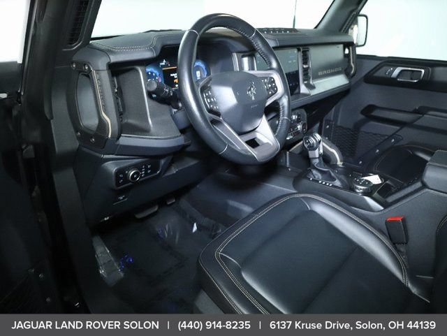 Used 2025 Ford Bronco Badlands AWD/4WD image 16