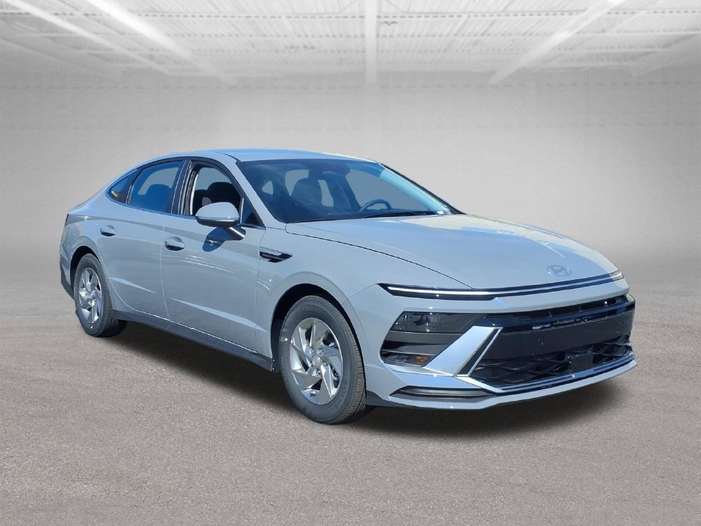 New 2026 Hyundai Sonata SE FWD image 1