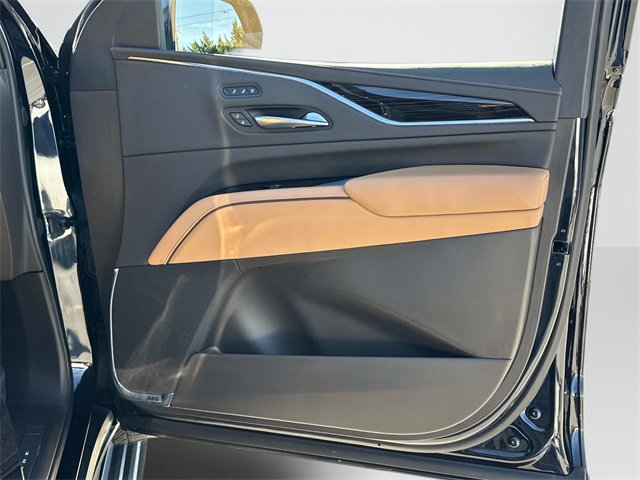 Certified 2023 Cadillac Escalade Sport w/ Touring Package image 23