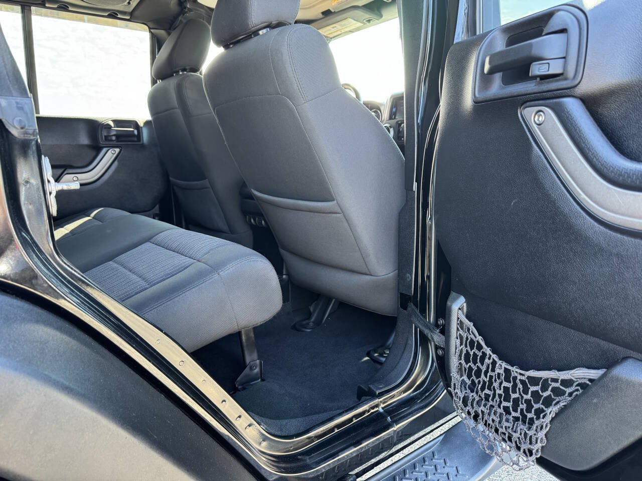 Used 2012 Jeep Wrangler Unlimited Sport AWD/4WD image 34