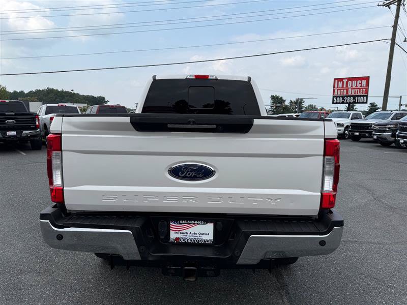 Used 2017 Ford F250 Lariat w/ Lariat Ultimate Package AWD/4WD image 4