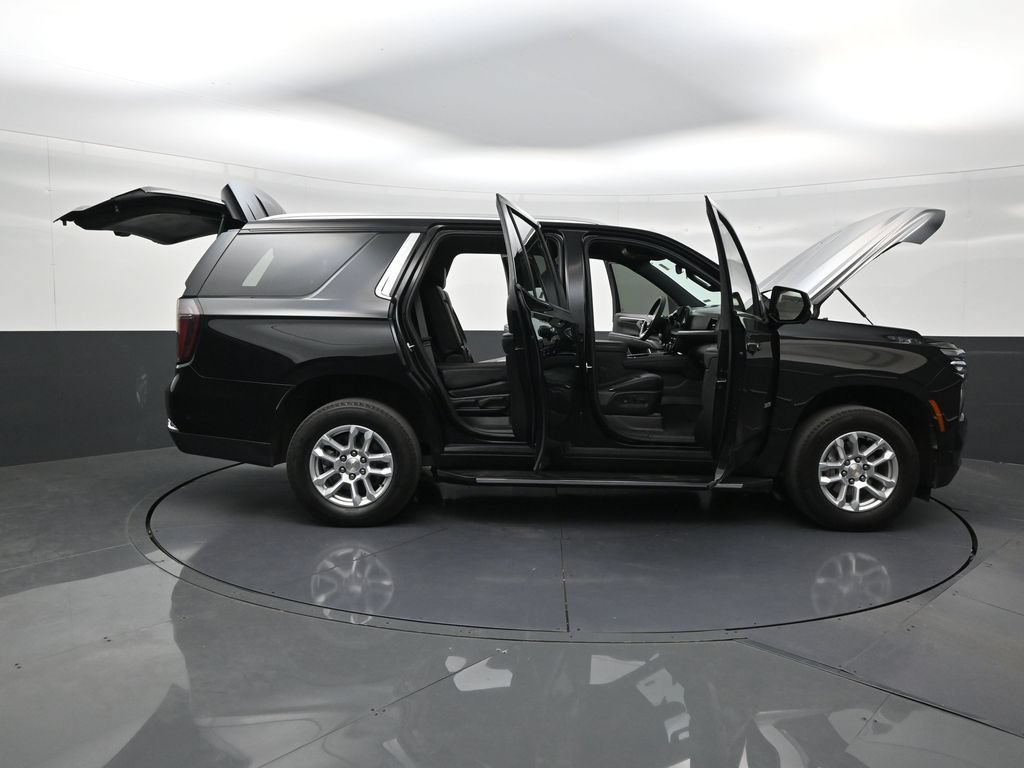 Used 2025 Chevrolet Tahoe LS RWD image 29