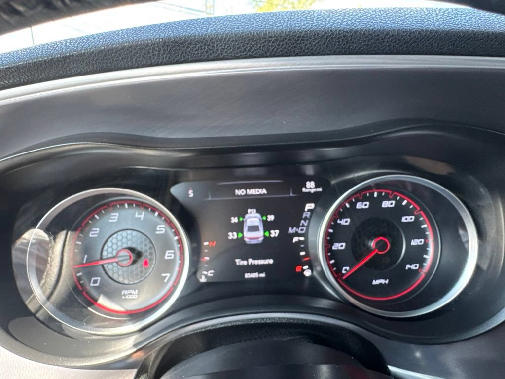 Used 2020 Dodge Charger SXT w/ Cold Weather Package RWD image 28