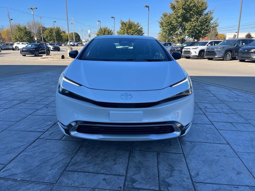 New 2026 Toyota Prius Plug-In Hybrid FWD image 8