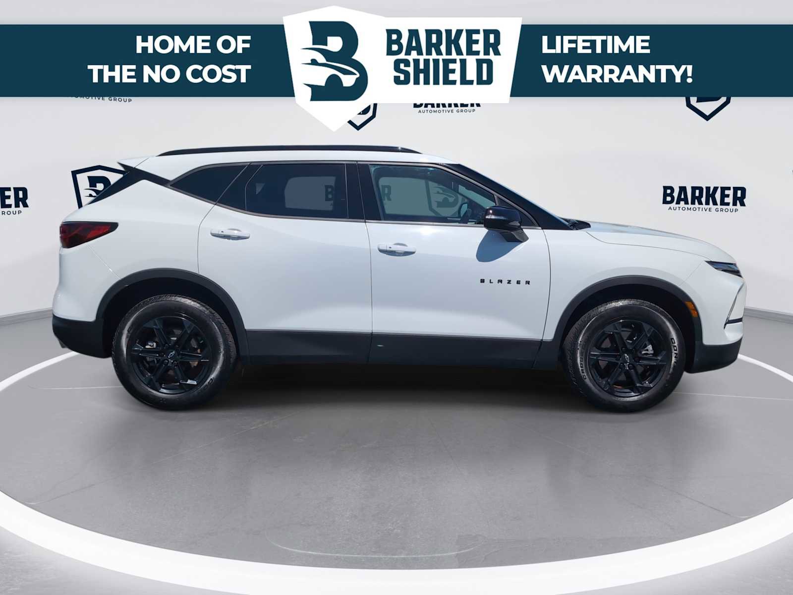 Used 2024 Chevrolet Blazer LT w/ Midnight/Sport Edition FWD image 9