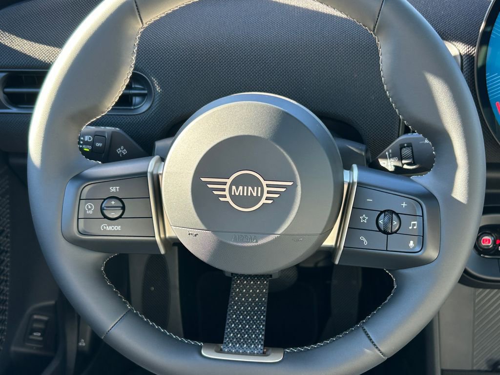 New 2026 MINI Cooper 2-Door Hardtop image 17